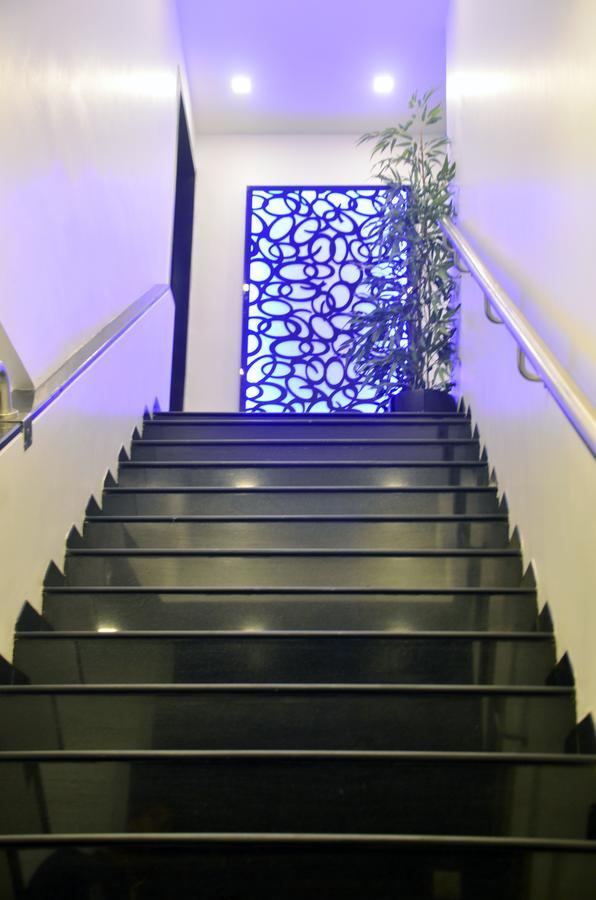Hotel Modern Mumbai Exterior photo